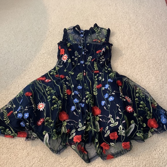 Navy Embroidered Flower Dress, size 3 - Picture 2 of 5